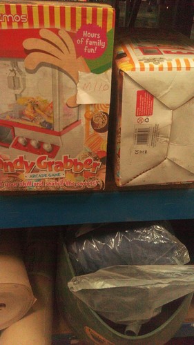 Claw machine candy grabber - machine,