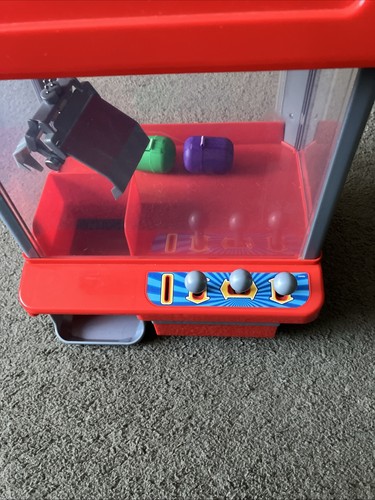 Electronic arcade claw crane - electronic,